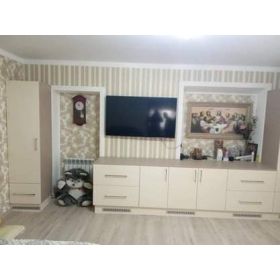 dulap culoare bej modern Acasa la comanda design individual pret accesibil, livrare , credit , transfer, mobila moderna